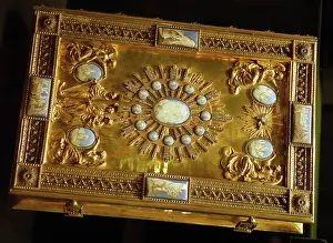 1807: Armoury Chamber of Moscow Kremlin, 2000