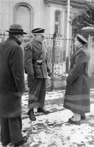 Holzhausen: US army seals off the building of the Soviet commission of r