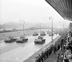 Letna: Army - tank - military parade
