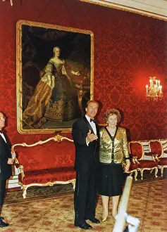 Aurelia: Arnold Schwarzenegger at reception by Thomas Klestil