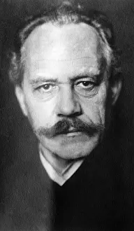 X Ray: Arnold Sommerfeld, Theoretical Physicist