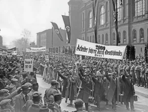 Gaus: Arrival of Austrian workers in Berlin, 1938