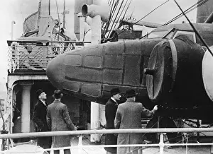 Railing: Arrival of a US fighter plane in Liverpool, 1939