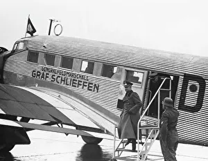 Walther: Arrival of Walther von Brauchitsch in Prague, 1939