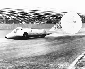 15061: Art Arfons on the Thompson Raceway dragstrip opens