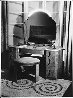 Mellow: Art Deco Dressing Table