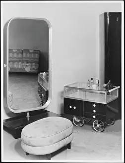 Unattractive: Art Deco Style Room