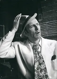 Wider: Arthur English