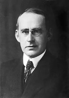 Eddington: Arthur Stanley Eddington (1882-1944), astrophysicist, ?