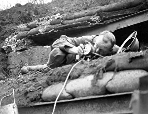 Kemmel: Artillery Observation Officer sets lamp, Kemmel Ridge, WW1