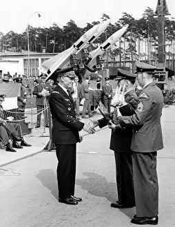 Ramstein: US artillery regiment receives decoration