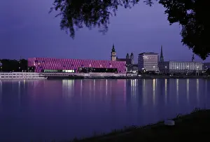 Lentos: The artmuseum Lentos in Linz