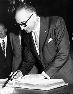 Frondizi: Arturo Frondizi