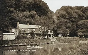 Offham: Arundel - The Black Rabbit, Offham