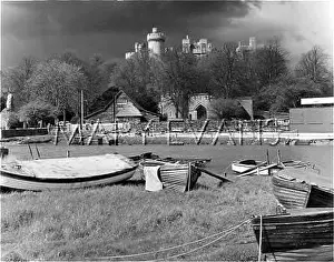 Arun: ARUNDEL CASTLE & RIVER