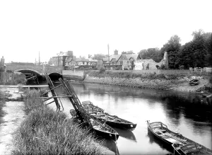 Arun: Arundel, River Arun and Bridge 1939