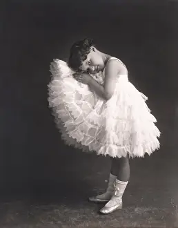 Daydreaming: Aspiring ballerina