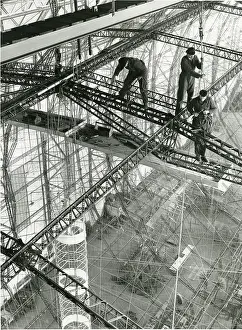 Wires: Assembled at Friedrichshafen during 1932-1936, the Hinde