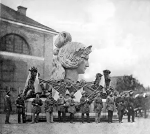 Heights: Assembly of the Bavaria statue