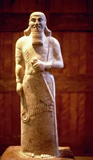 Cuneiform: Assyrian King Ashurnasirpal II. Statue