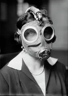 Asthma: Asthma mask, c. 1930