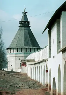 Vorota: Astrakhan Kremlin, 1996