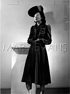 Lecomte: ASTRAKHAN TRIM COAT