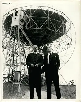 Nuffield: Astronaut - Comets - NASA - Space - Spacecraft - UFOs