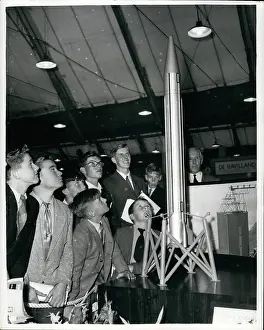 Woomera: Astronaut - Comets - NASA - Space - Spacecraft - UFOs
