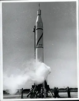 Canaveral: Astronaut - Comets - NASA - Space - Spacecraft - UFOs
