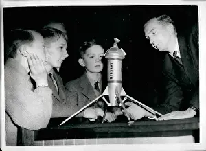 Wilkins: Astronaut - Comets - NASA - Space - Spacecraft - UFOs