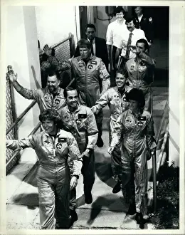 Orbiter: Astronaut - Comets - NASA - Space - Spacecraft - UFOs