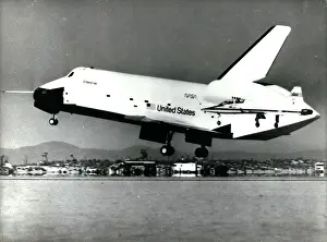 Orbiter: Astronaut - Comets - NASA - Space - Spacecraft - UFOs