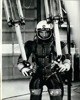 Spaceman: Astronaut - Comets - NASA - Space - Spacecraft - UFOs