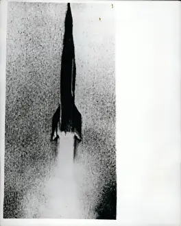 Bursts: Astronaut - Comets - NASA - Space - Spacecraft - UFOs