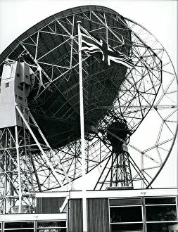 Steerable: Astronaut - Comets - NASA - Space - Spacecraft - UFOs