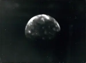 Fairly: Astronaut - Comets - NASA - Space - Spacecraft - UFOs