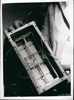 Dispenser: Astronaut - Comets - NASA - Space - Spacecraft - UFOs