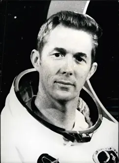 Roosa: Astronaut - Comets - NASA - Space - Spacecraft - UFOs