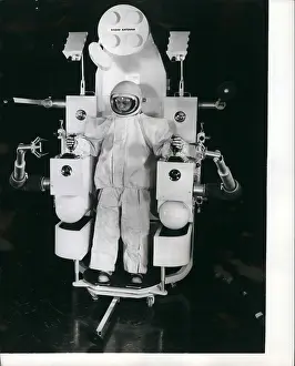 Robots: Astronaut - Comets - NASA - Space - Spacecraft - UFOs