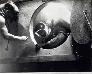 Spaceman: Astronaut - Comets - NASA - Space - Spacecraft - UFOs
