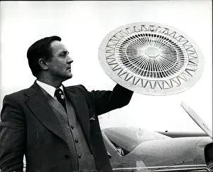 Experimenting: Astronaut - Comets - NASA - Space - Spacecraft - UFOs