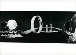 Looping: Astronaut - Comets - NASA - Space - Spacecraft - UFOs