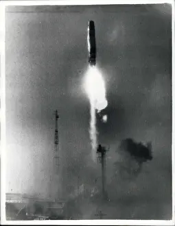 Objectives: Astronaut - Comets - NASA - Space - Spacecraft - UFOs