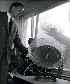 Emmerich: Astronaut - Comets - NASA - Space - Spacecraft - UFOs