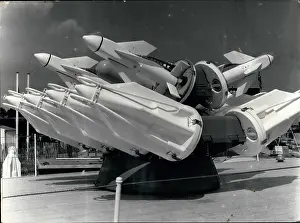 Honnor: Astronaut - Comets - NASA - Space - Spacecraft - UFOs