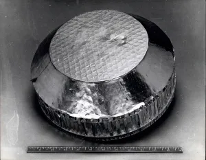 Honeycomb: Astronaut - Comets - NASA - Space - Spacecraft - UFOs