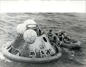 Inflated: Astronaut - Comets - NASA - Space - Spacecraft - UFOs