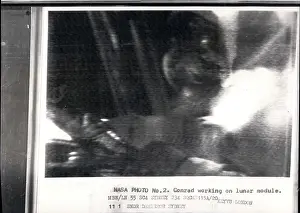 Intrepid: Astronaut - Comets - NASA - Space - Spacecraft - UFOs