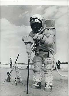 Descartes: Astronaut - Comets - NASA - Space - Spacecraft - UFOs